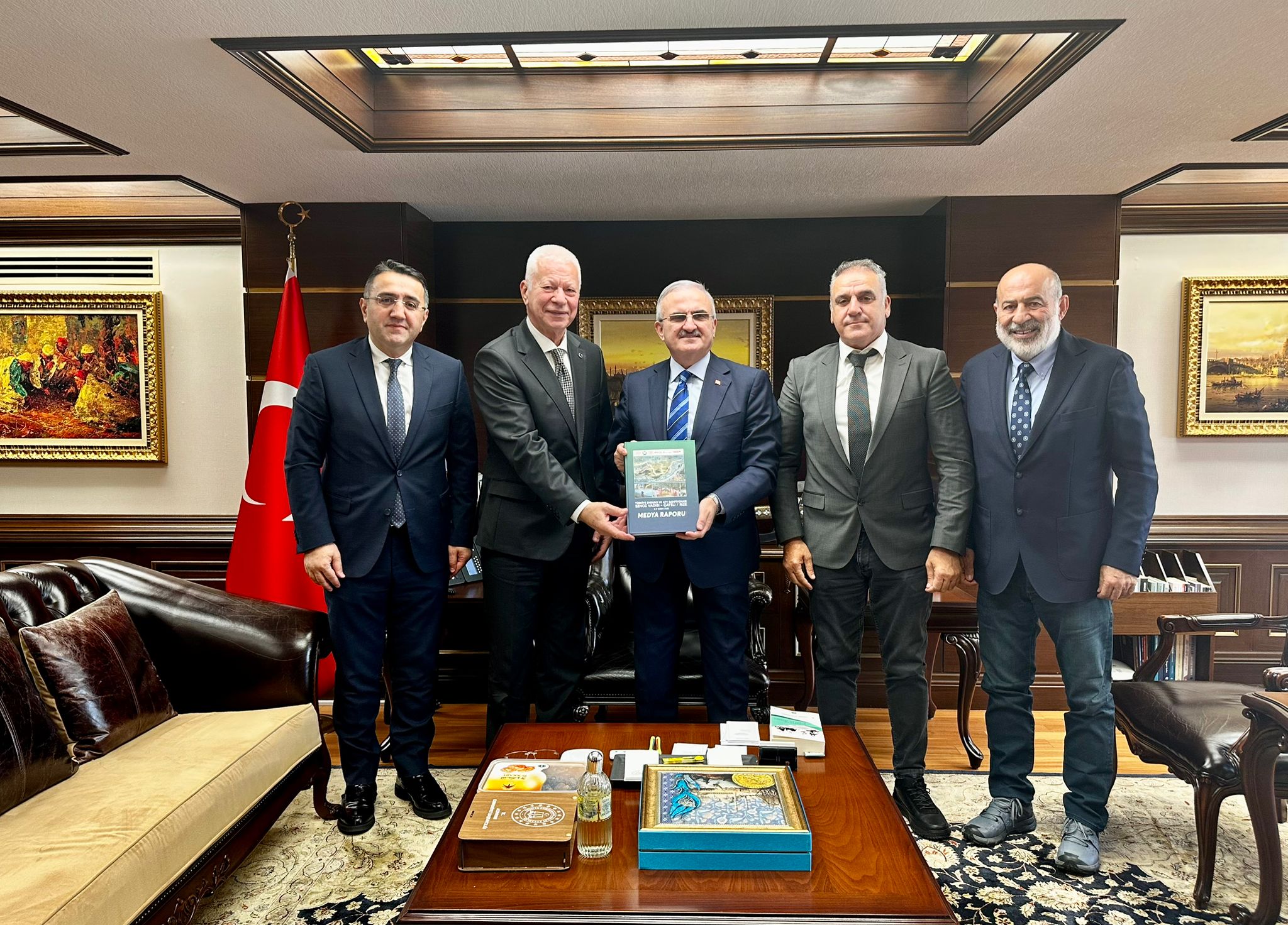 Karaloğlu'na Teşekkür Ziyareti